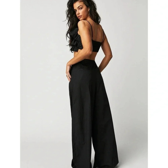 New Free People Danelle Set Two Piece Wide Leg Pants Crop Top Ruffle Black - Picture 15 of 17